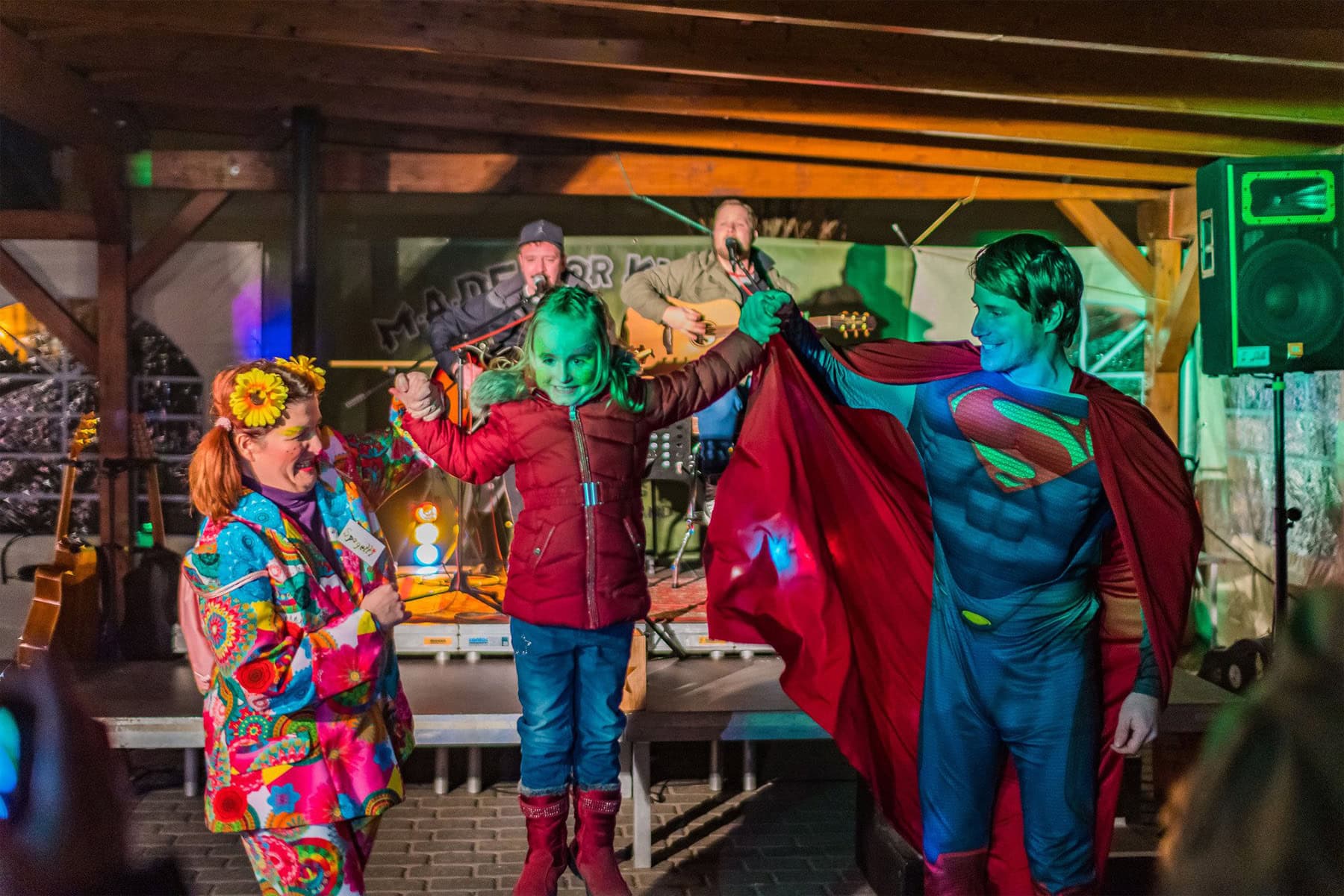 Super-Helden-Tag im Magdeburger Kinderkrebszentrum